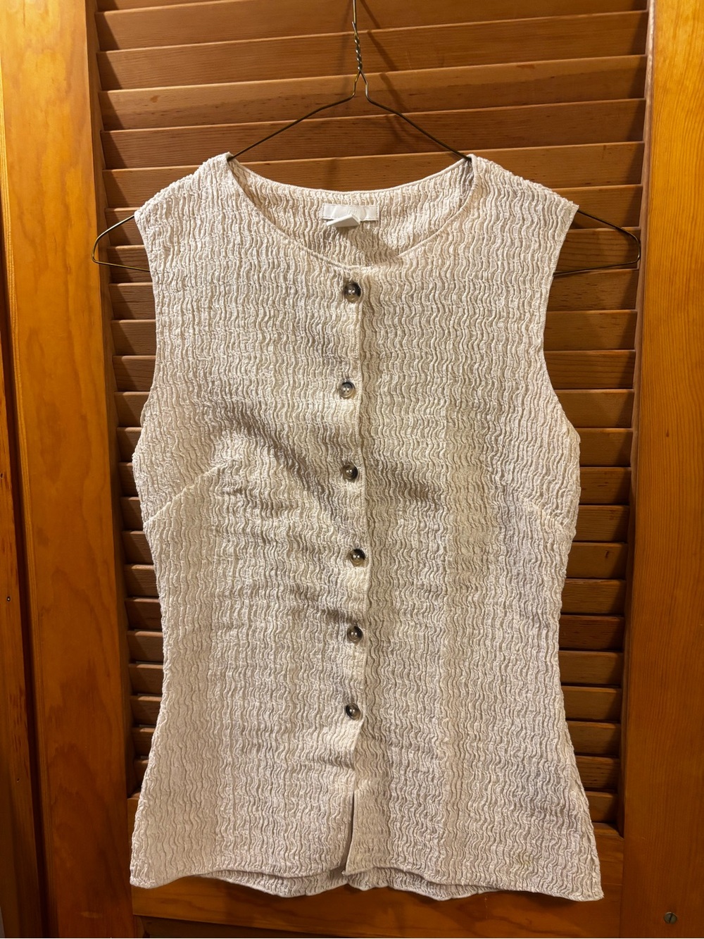 H&M Cream Sleeveless Button-Front Textured Top